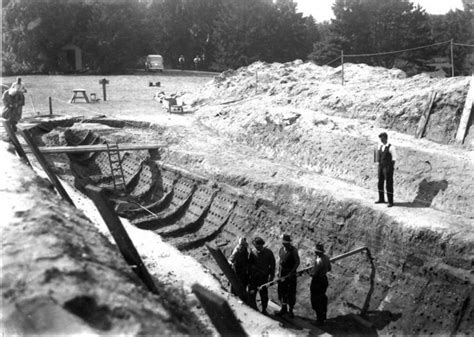 tudor grave robbers|3.1 The Sutton Hoo King .